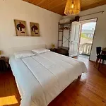 Prázdninový dům Proche Plage, Maison De Bourg Pleine De Charme Gouville-sur-Mer