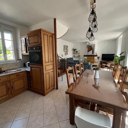 Proche Plage, Maison De Bourg Pleine De Charme Holiday home *