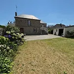 Proche Plage, Maison De Bourg Pleine De Charme