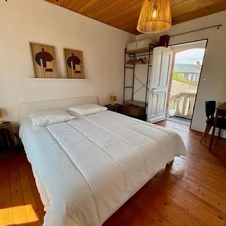 別荘 Proche Plage, Maison De Bourg Pleine De Charme Gouville-sur-Mer